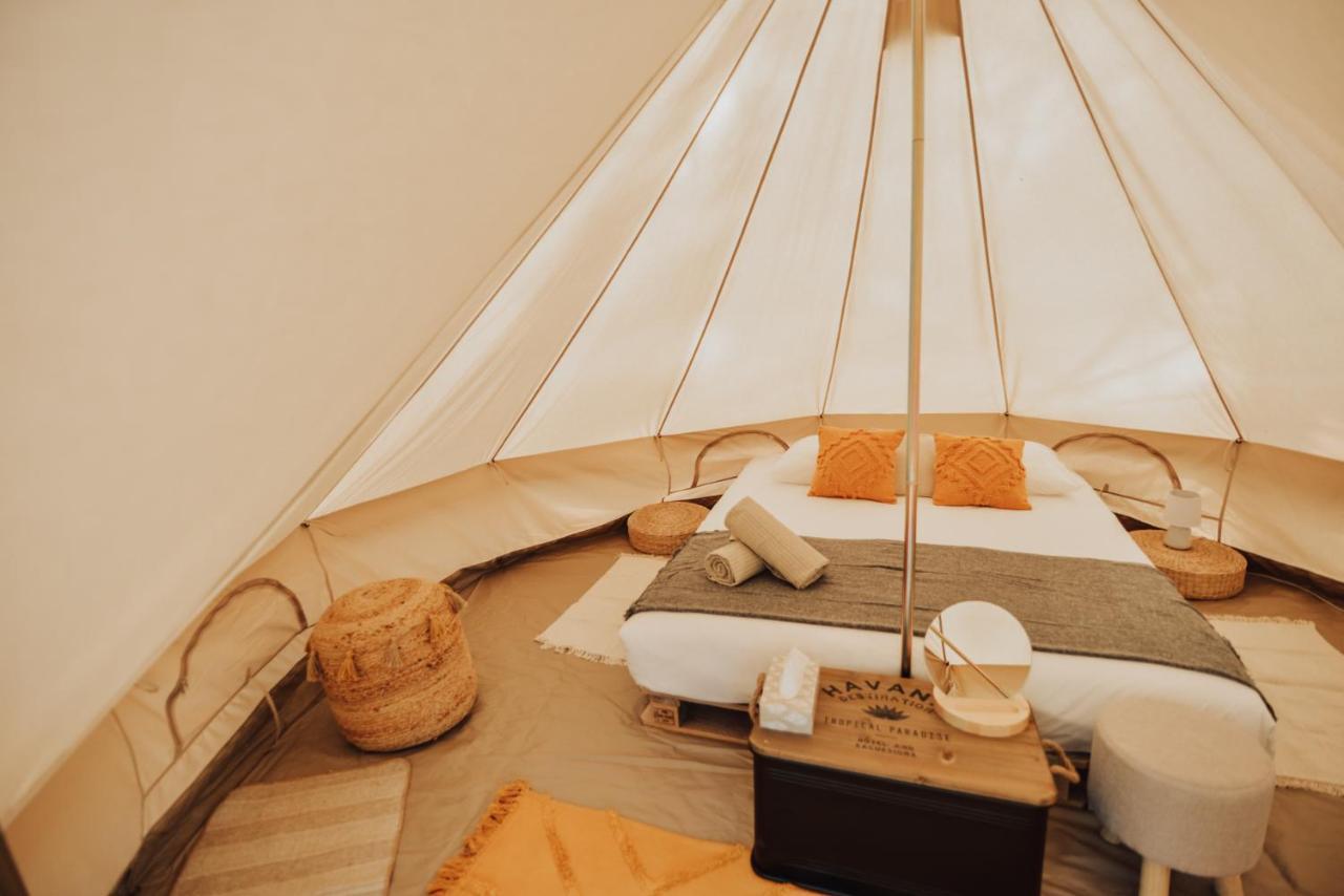 ホテル Cocooning Tipi - セノッス - ル・ペノン エクステリア 写真