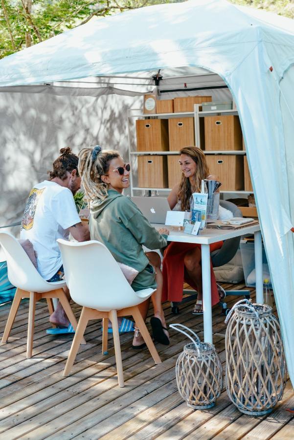 ホテル Cocooning Tipi - セノッス - ル・ペノン エクステリア 写真